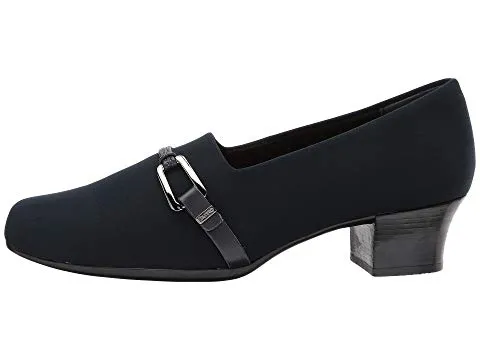 Munro Women's Cindi Navy